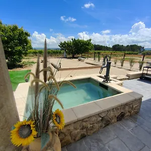  Hébergement de vacances Les Caunes France
